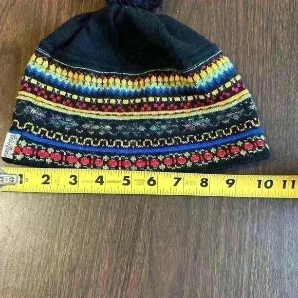 Conte Of Florence Wool Blend Beanie With Adjustable Length Pompom - Picture 7 of 7